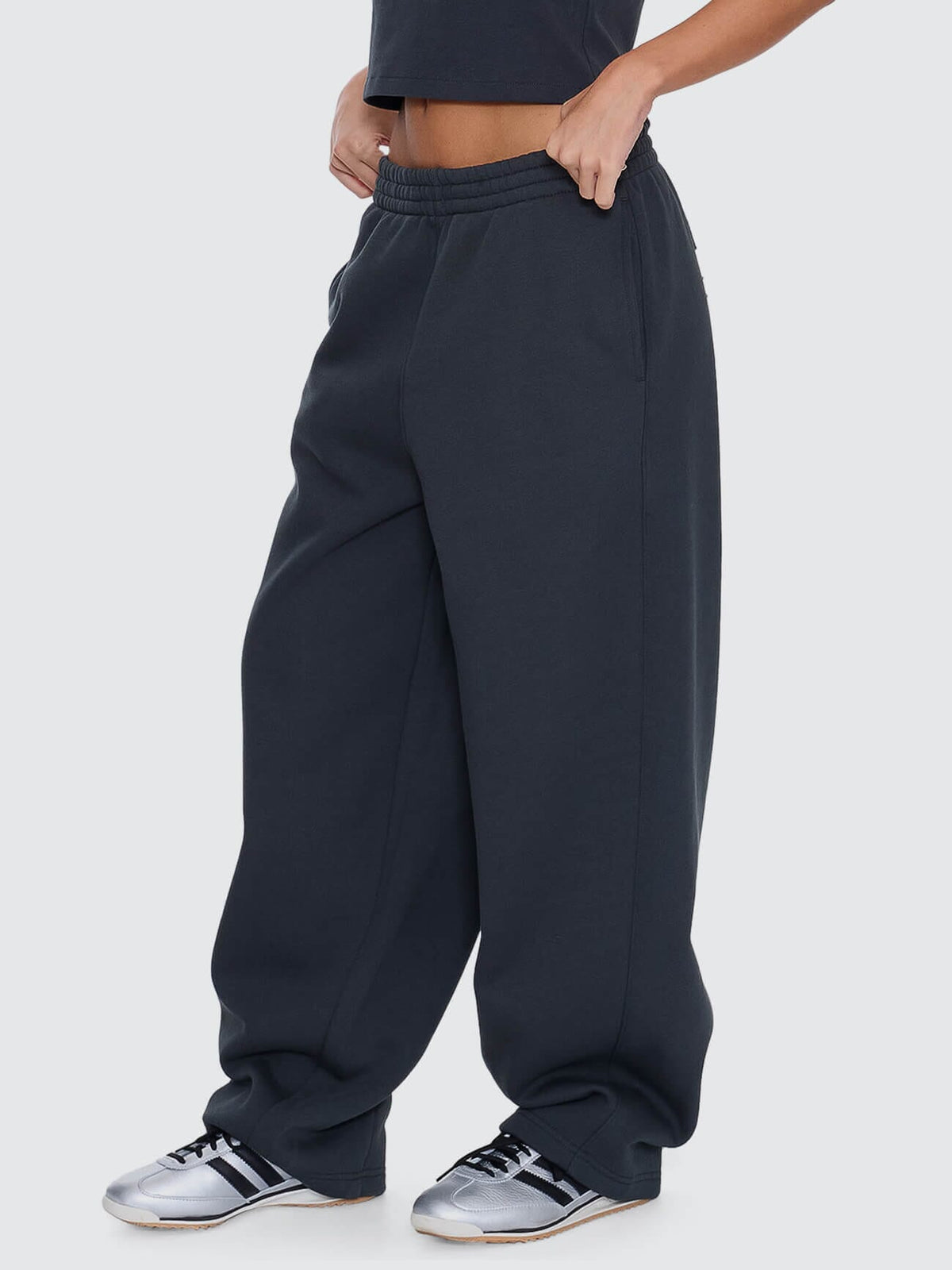 Playmaker Track Pant - Carbon