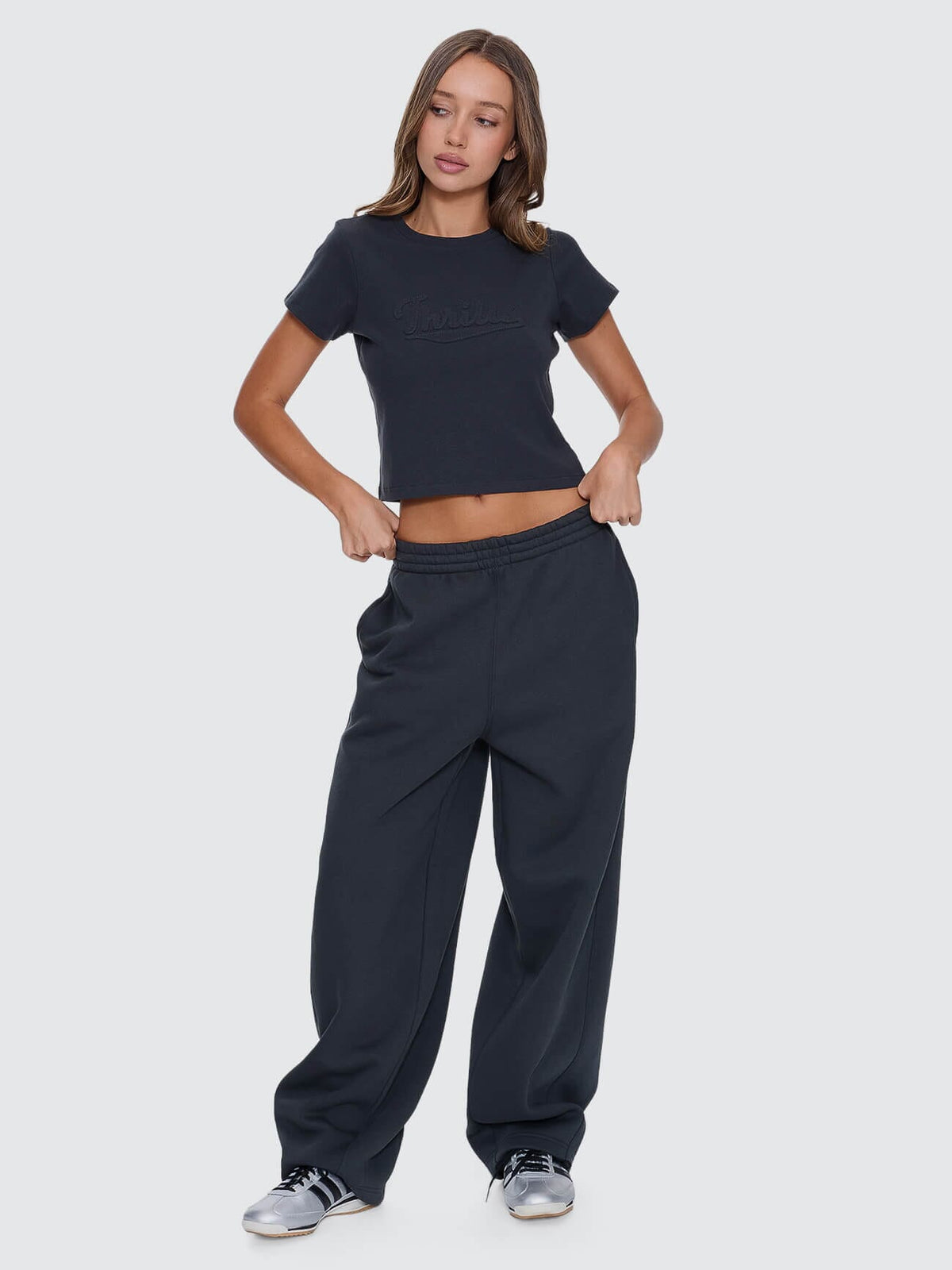 Playmaker Track Pant - Carbon