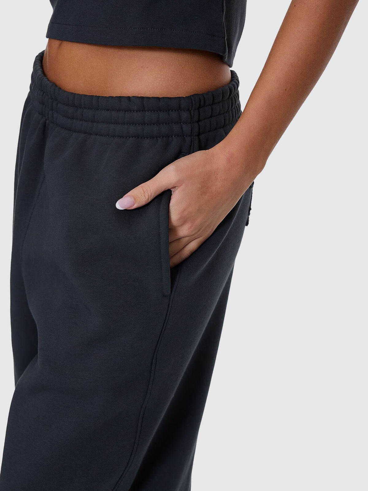 Playmaker Track Pant - Carbon