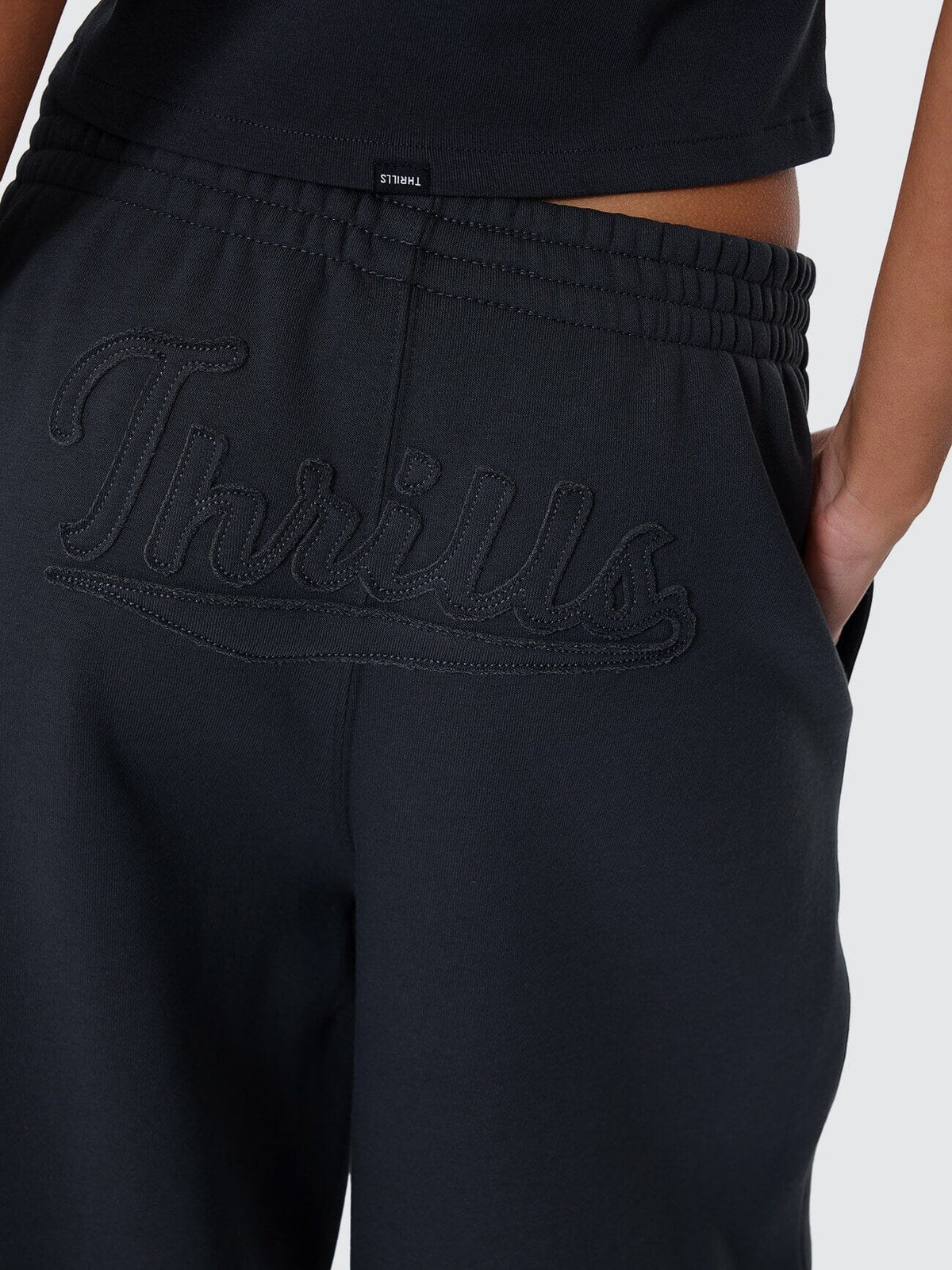 Playmaker Track Pant - Carbon